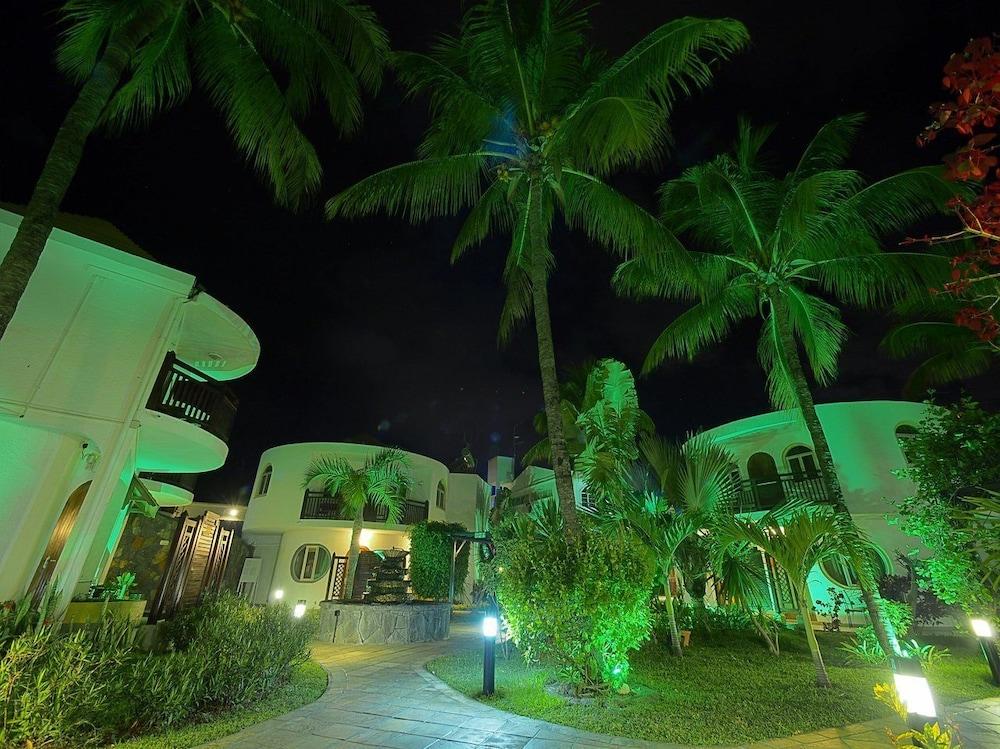 Gold Beach Resort Flic-en-Flacq Exterior foto